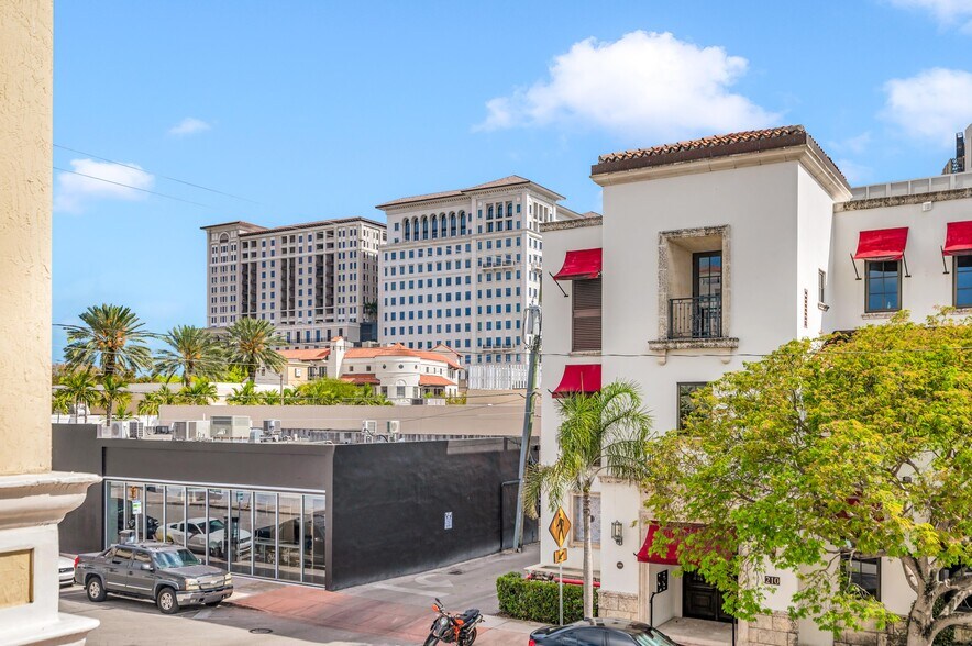 More Photos Of 223 Valencia Ave, Coral Gables Restaurant For Lease