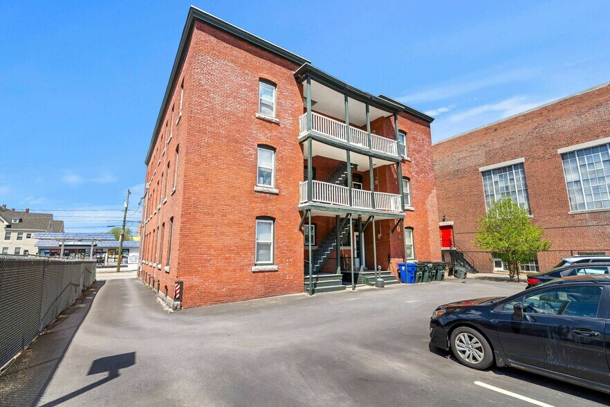 More Photos Of 97 Bridge St, Manchester Apartments For Sale