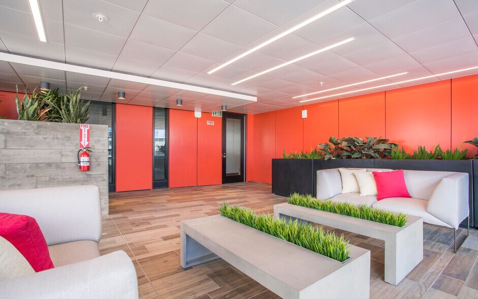 More Photos Of 1501 Island Ave, San Diego Apartments For Lease