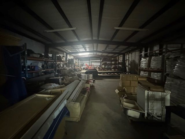More Photos Of 7931 19th St, Lubbock Warehouse For Sale
