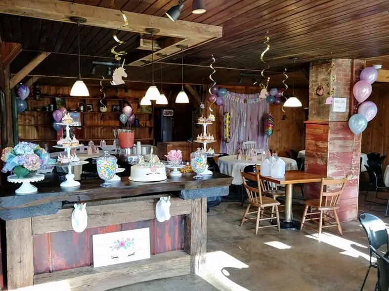 More Photos Of 6062 W 600 S, Huntington Storefront For Sale