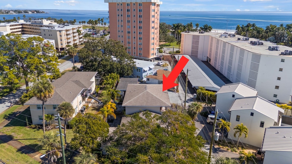 More Photos Of 1121 Beach Dr NE, Saint Petersburg Apartments For Sale