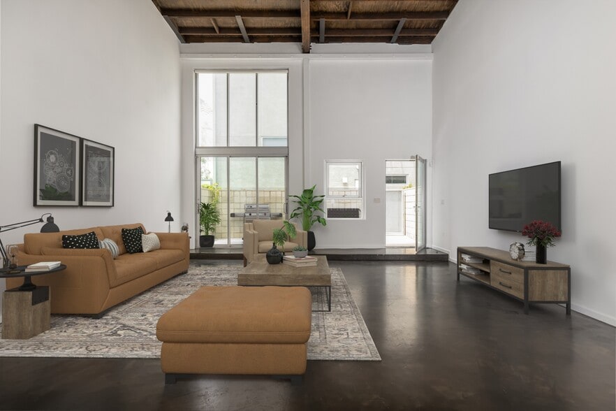 More Photos Of 2100 Abbot Kinney Blvd, Venice Office For Lease