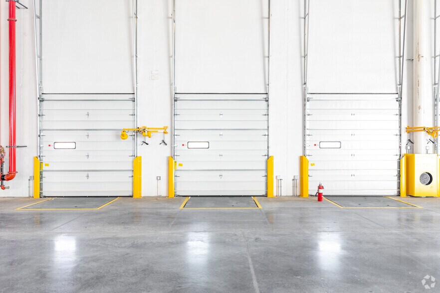 More Photos Of 40 Enterprise Ave, Lawrence Township Distribution For Lease