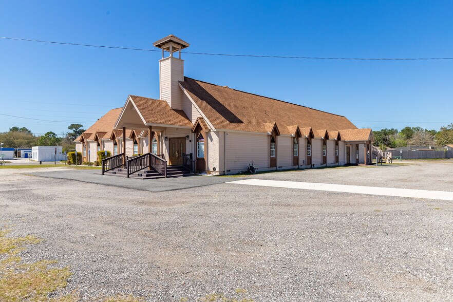 More Photos Of CR-220 & Henley Rd, Middleburg Religious Facility For Sale