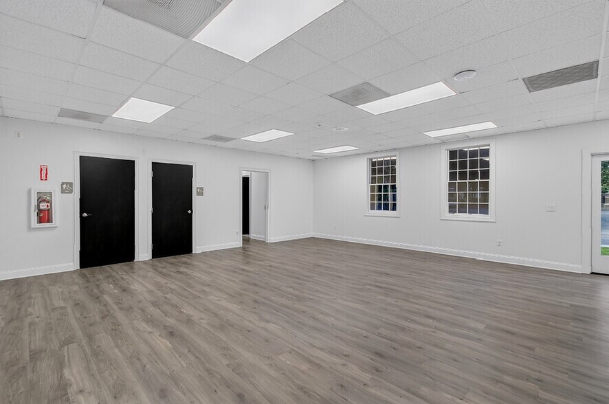 More Photos Of 1930 Charlie Hall Blvd, Charleston Medical For Lease