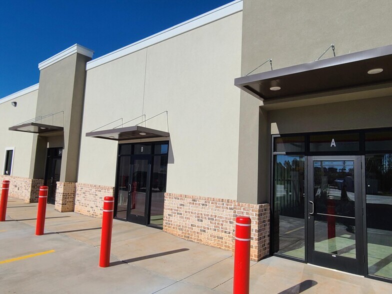 More Photos Of , Biloxi Service Station For Lease