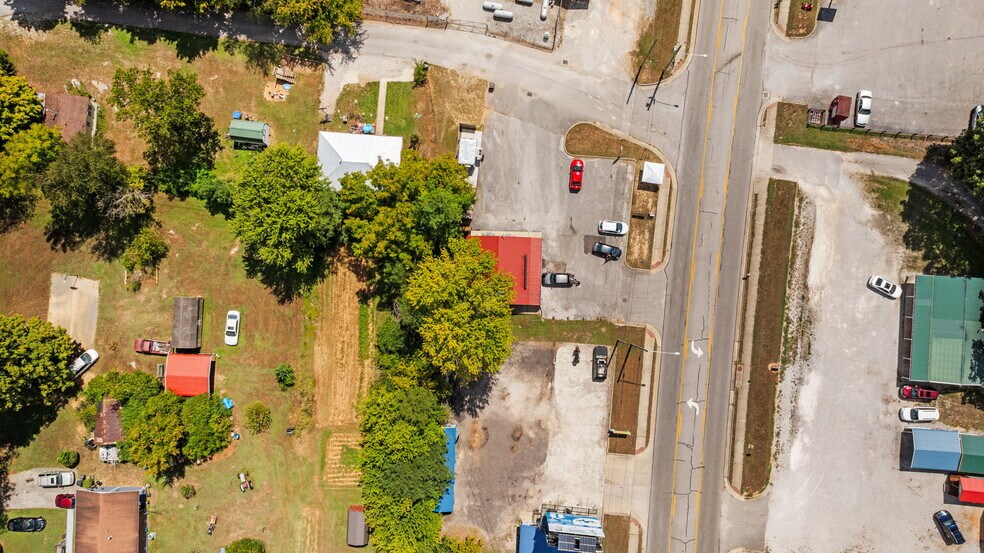 More Photos Of 1108 Main St, Munfordville General Retail For Sale