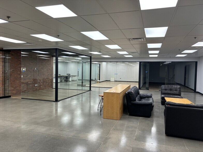 More Photos Of 2705 Media Center Dr, Los Angeles Warehouse For Lease