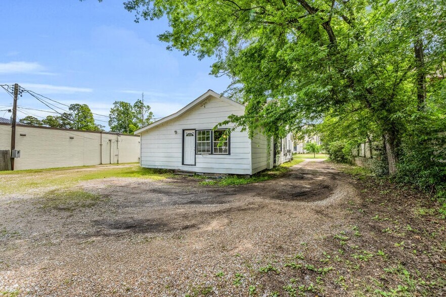 More Photos Of 817 College St, Columbus Multifamily For Sale