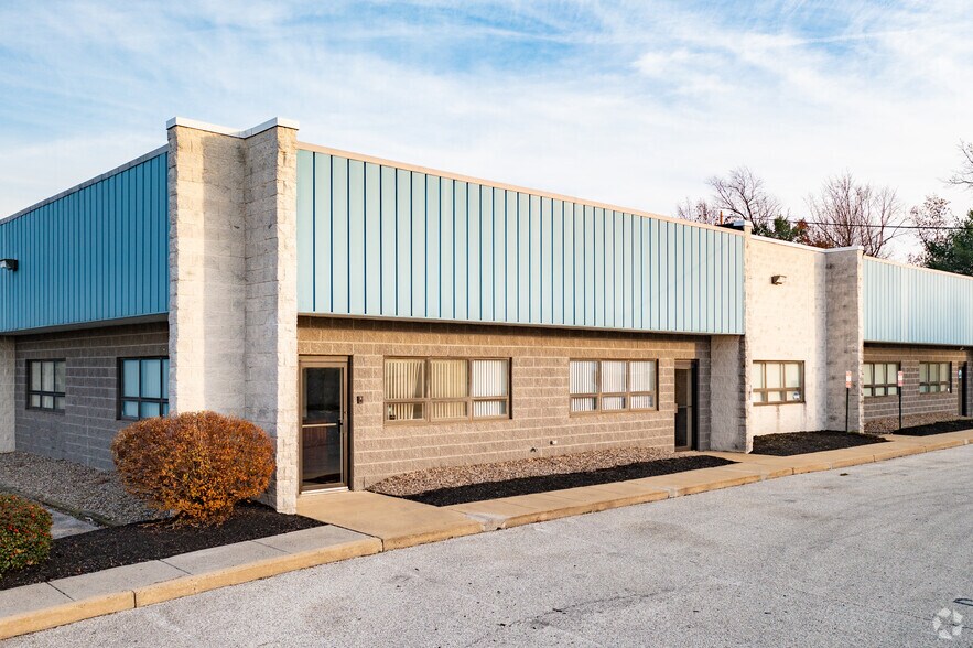 More Photos Of 432 Kelley Dr, West Berlin Light Distribution For Lease