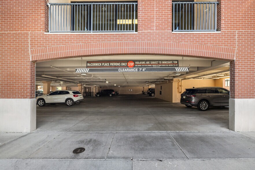 More Photos Of 325 W Gurley St, Prescott Office For Lease