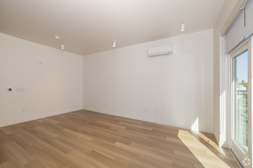 More Photos Of 1629 S St, Sacramento Apartments For Lease