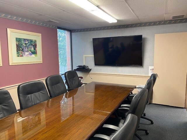 More Photos Of 155 Maple St, Springfield Medical For Sale