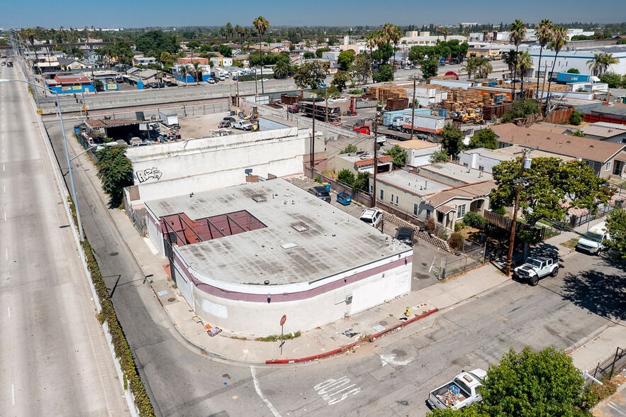 More Photos Of 325-329 E Rosecrans Ave, Compton Loft Creative Space For Sale