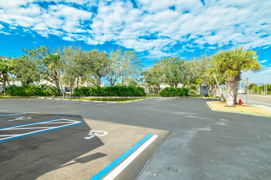 More Photos Of 3010 Tamiami Trl E, Naples Office For Sale