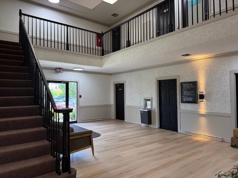 More Photos Of 6314 Odana Rd, Madison Office For Lease