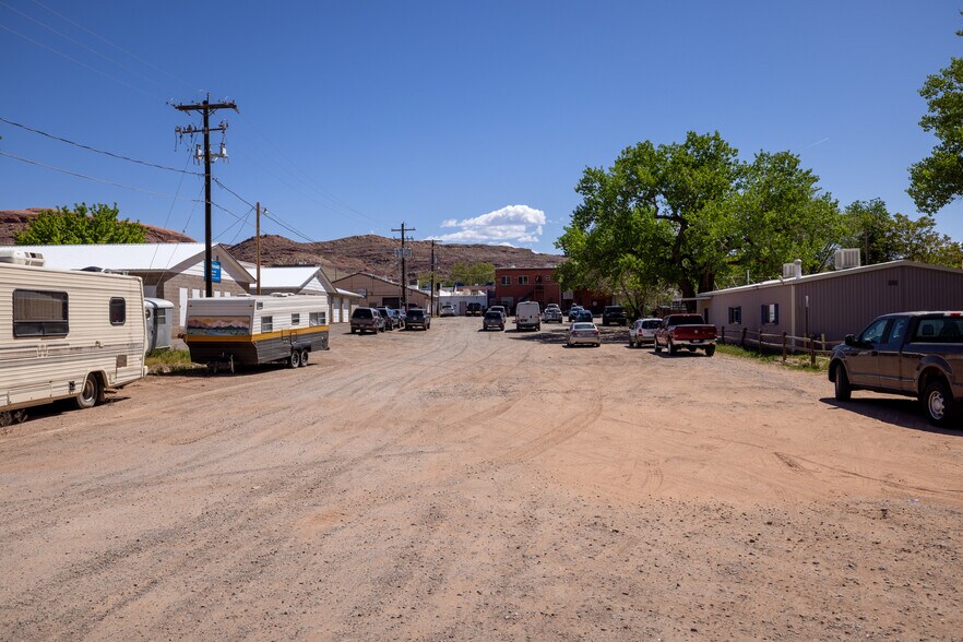 More Photos Of 38 S 100 W, Moab Self Storage For Sale