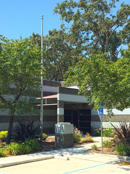 More Photos Of 5355 Skylane Blvd, Santa Rosa Flex For Lease