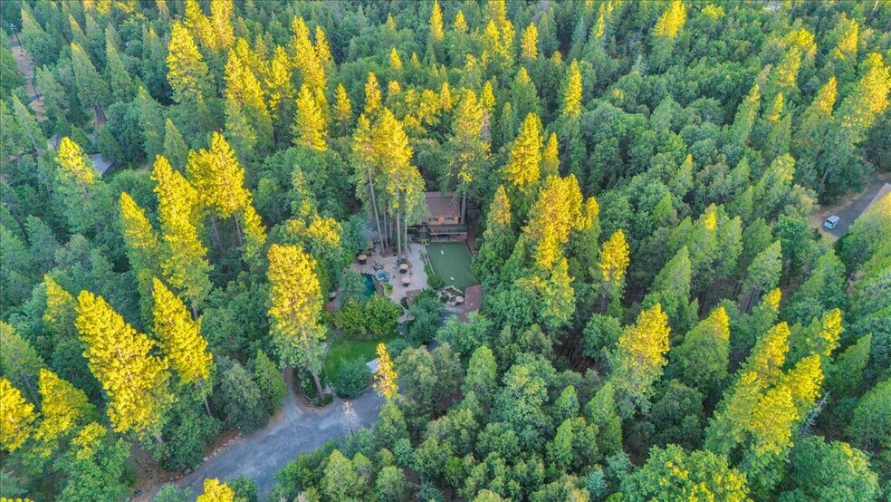 More Photos Of 22732 Middle Camp rd, Sonora Hotel For Sale