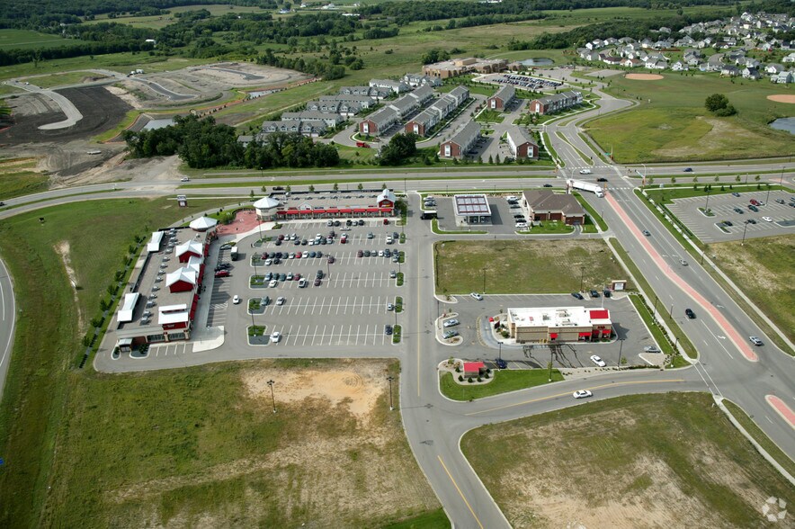 More Photos Of 8010 Old Carriage Ct, Shakopee Fast Food For Lease