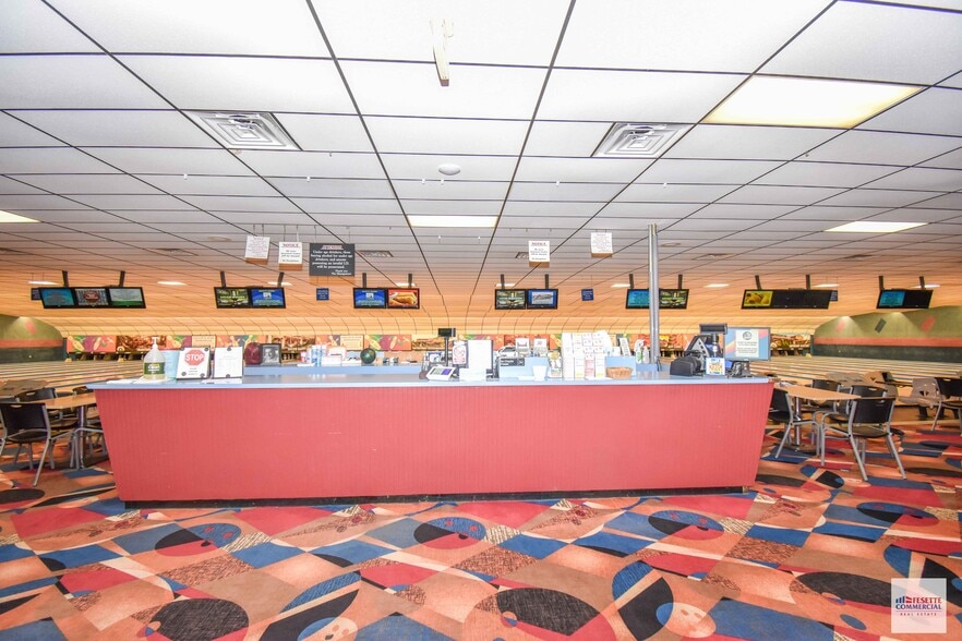 More Photos Of 28 N Bowl Ln, Plattsburgh Sports And Entertainment For Sale