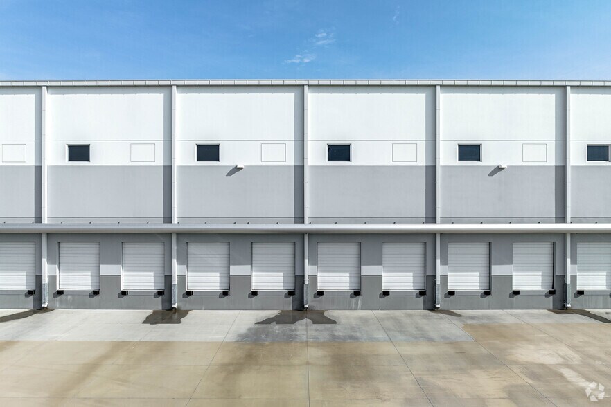 More Photos Of 8565 State Road 33, Lakeland Unknown For Lease