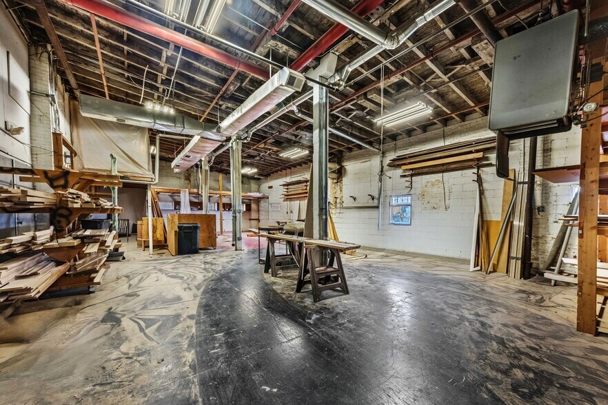 More Photos Of 451 Communipaw Ave, Jersey City Warehouse For Sale