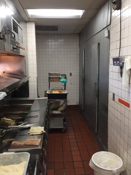 More Photos Of 4050 Crenshaw Blvd, Los Angeles Fast Food For Lease