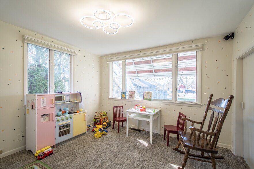 More Photos Of 179 E Main St, Plain City Loft Creative Space For Lease