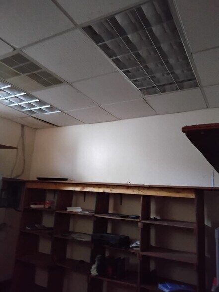 More Photos Of 42 Market St, Bangor Storefront For Lease