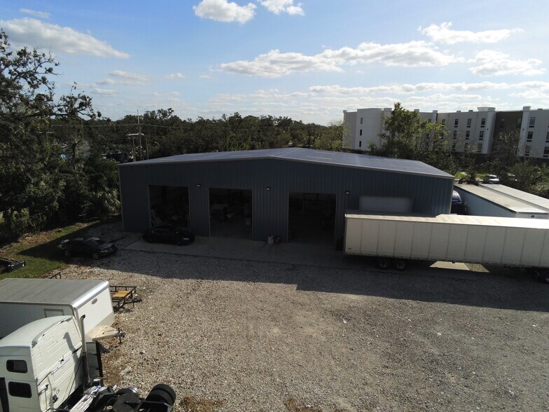 More Photos Of 6015 N US Highway 301, Tampa Warehouse For Lease