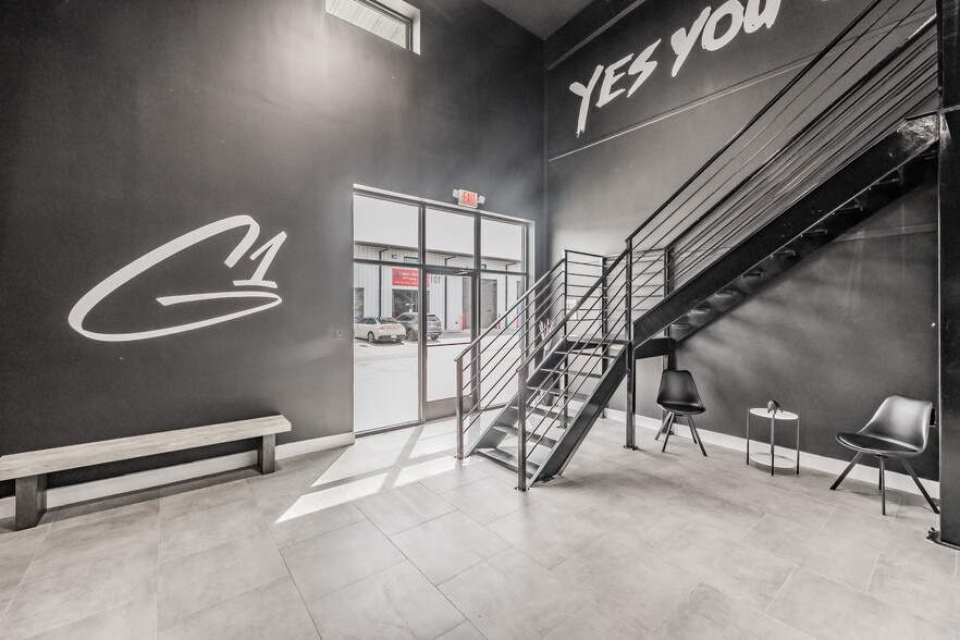 More Photos Of 13053 Harmon Rd, Fort Worth Warehouse For Sale