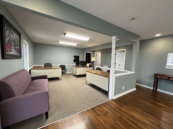 More Photos Of 5652 Highway 100, Lyles General Retail For Sale