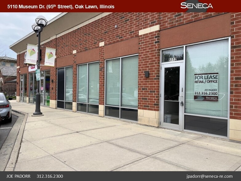 More Photos Of 5100-5116 Museum Dr, Oak Lawn General Retail For Lease