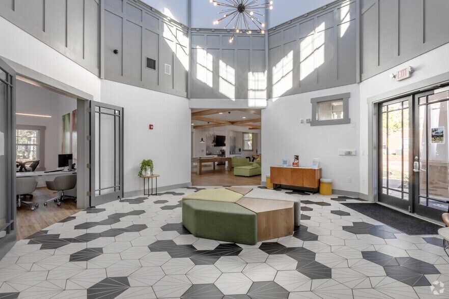 More Photos Of 1725 Harvey Mitchell Pky S, College Station Apartments For Sale