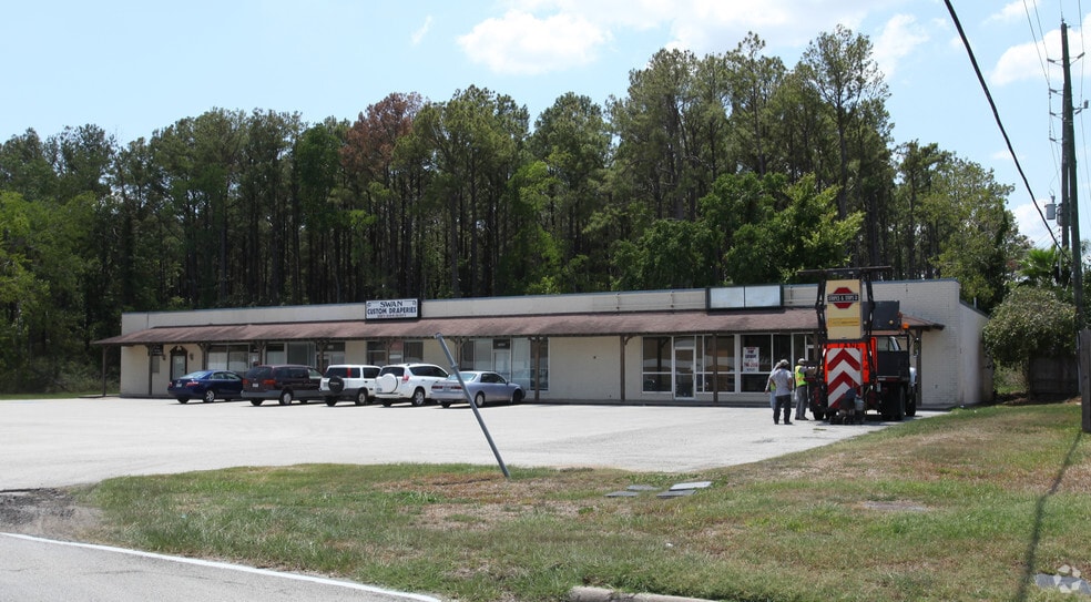 More Photos Of 12019-12035 Misty Valley, Houston Freestanding For Sale