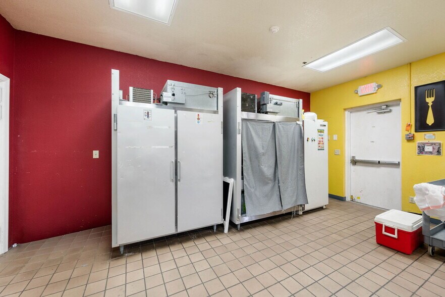 More Photos Of 1455 Willow Creek Rd, Prescott Religious Facility For Sale