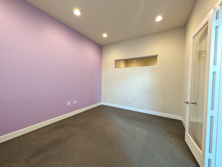 More Photos Of 5757 Flewellen Oaks Ln, Fulshear Business Park For Lease