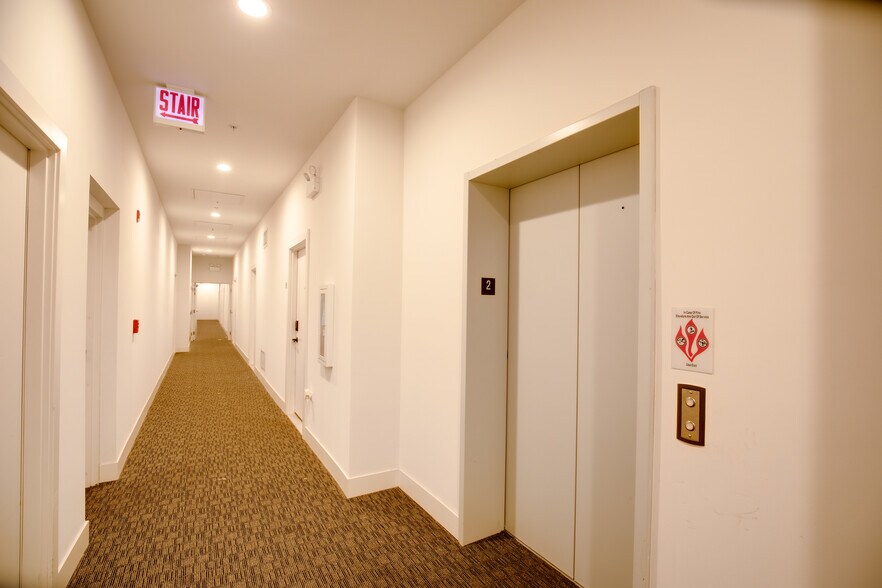 More Photos Of 853 N Larrabee St, Chicago Multifamily For Sale