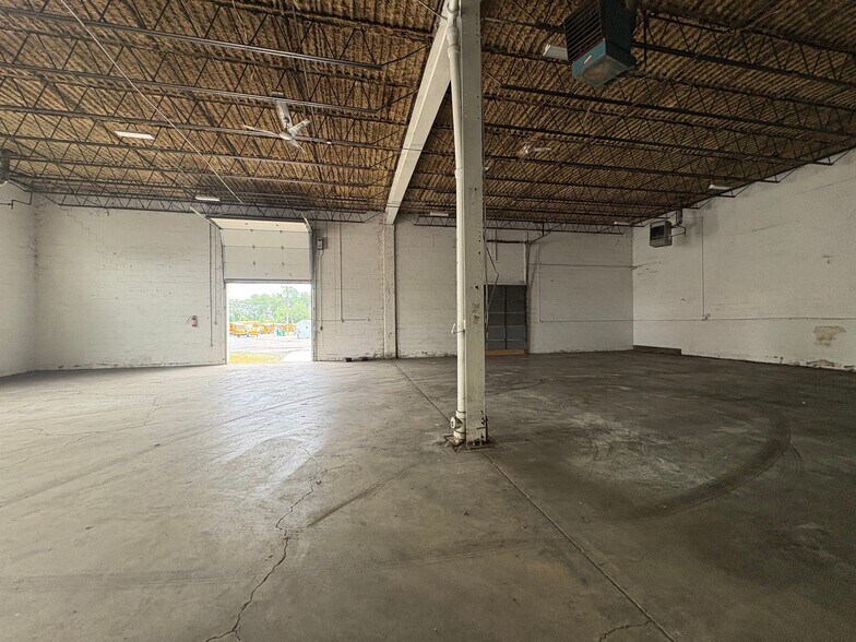More Photos Of 747 Walden Ave, Buffalo Warehouse For Lease