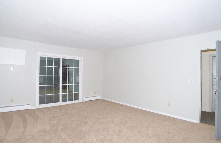 More Photos Of 44 Rickard St, Cortland Apartments For Sale