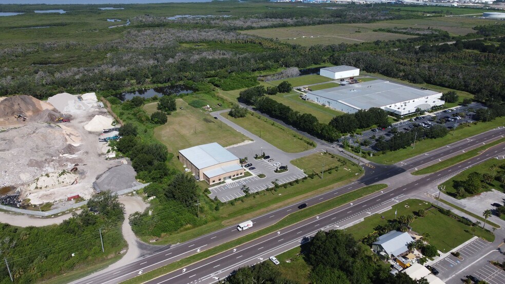 More Photos Of 10905 US Highway 41 N, Palmetto Land For Lease