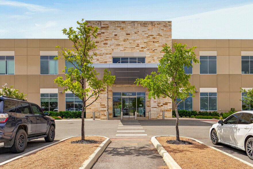 More Photos Of 17766 Verde Pky, Schertz Medical For Sale