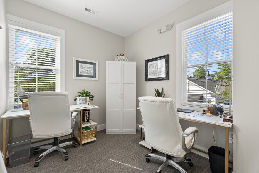 More Photos Of 135 Confederate St, Fort Mill Office Residential For Lease