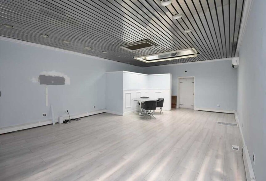 More Photos Of 317 Union Ave, Holbrook Freestanding For Sale