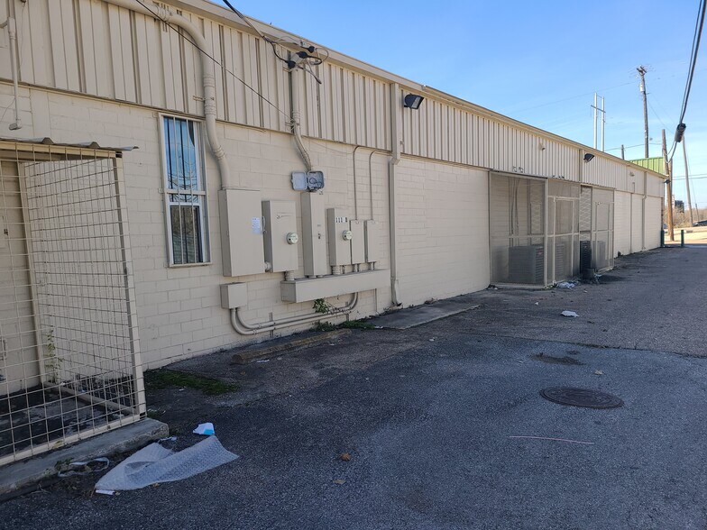 More Photos Of 1115 W Veterans Memorial Blvd, Killeen Auto Dealership For Lease