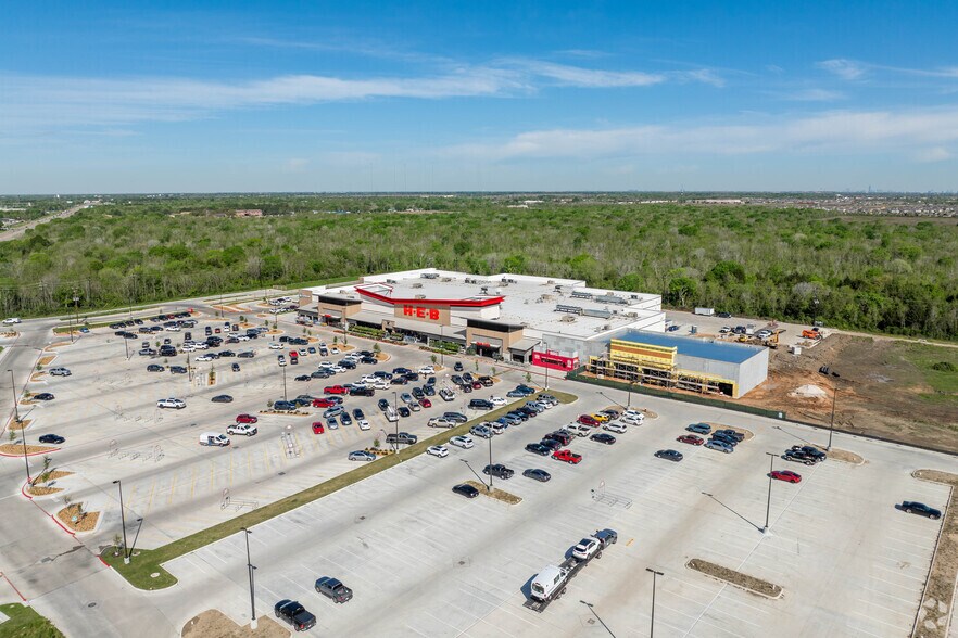 More Photos Of Hwy 288 & SH 6, Manvel Unknown For Lease