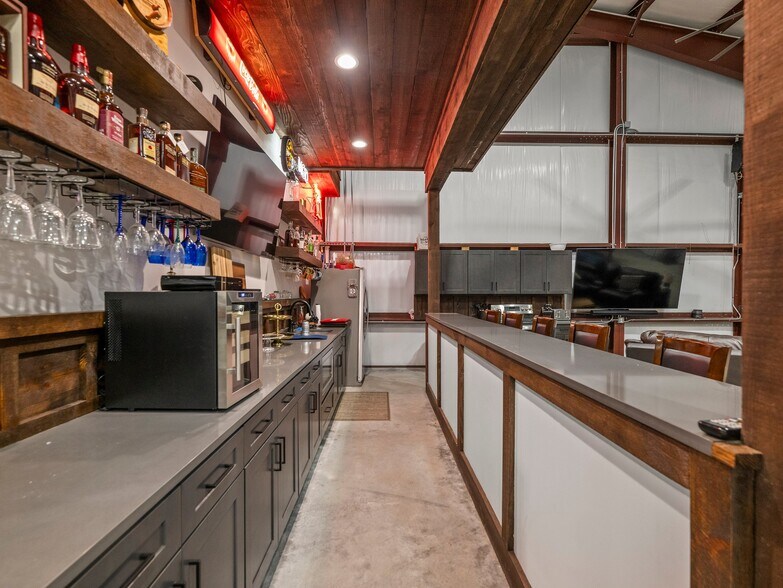 More Photos Of 3263 Tanners Mill Rd, Gainesville Lodge Meeting Hall For Sale