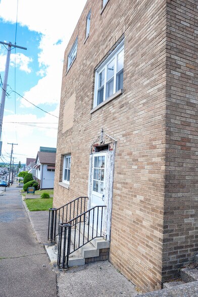 More Photos Of 741-755 N Vine St, Hazleton Apartments For Sale